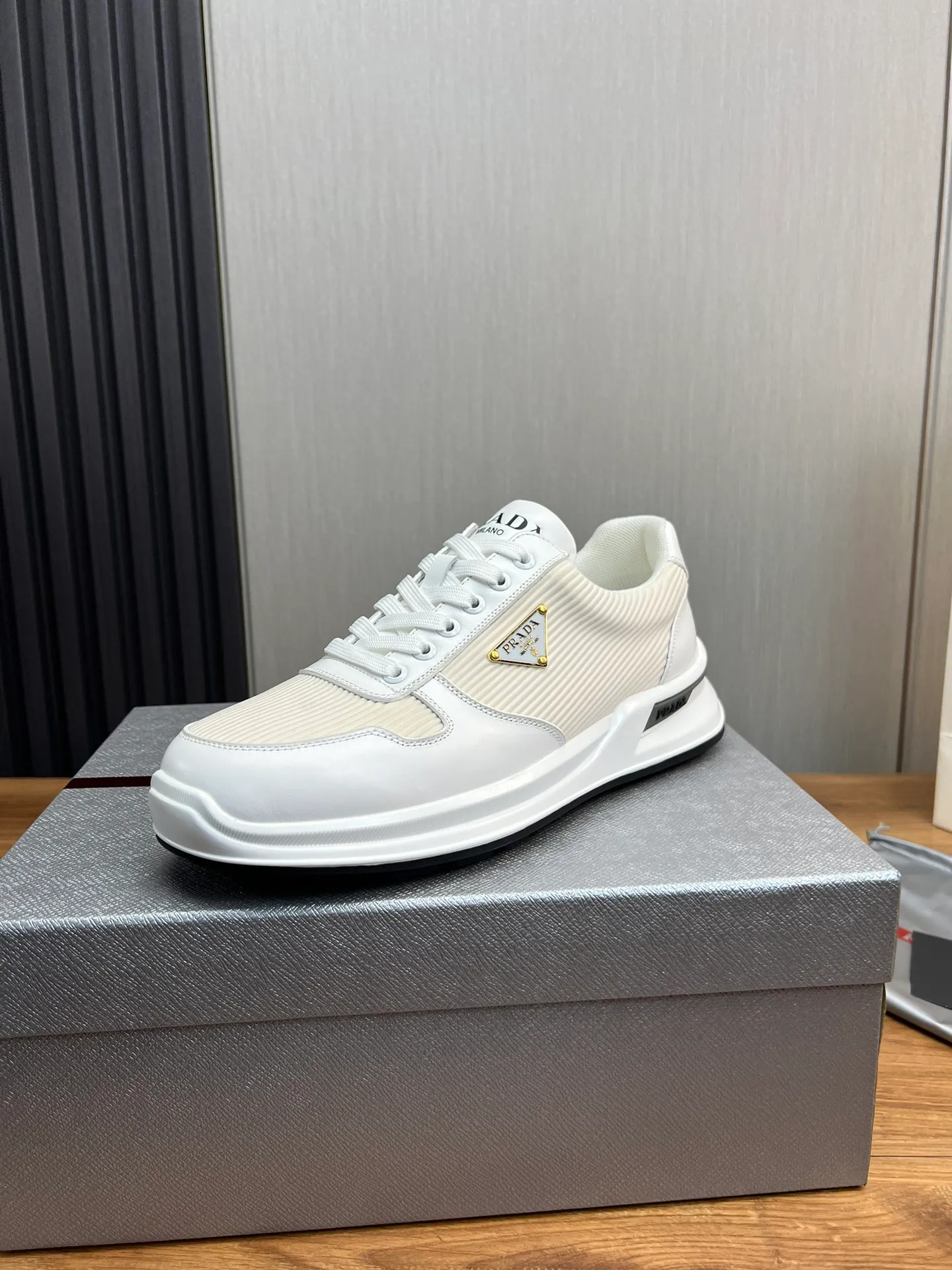 Men's shoes 💰580💰 [PRADA] Men's shoes are popular in the counter, official website is synchronized, 1 high-quality shipment ✔️Original cowhide stitching mesh + cowhide lining, 1🆚1 replica, original original bottom, 38-45 (45 customized, non-refundable)